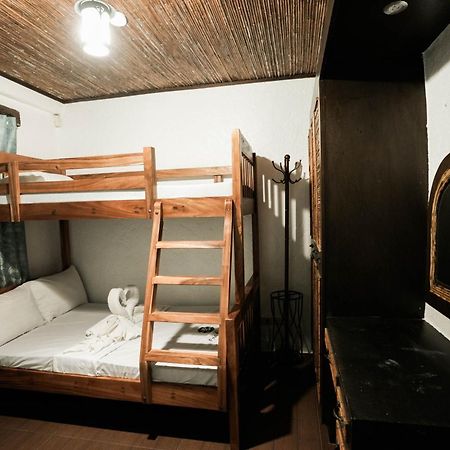 Casa De Celestina Private Resort Silang Екстериор снимка